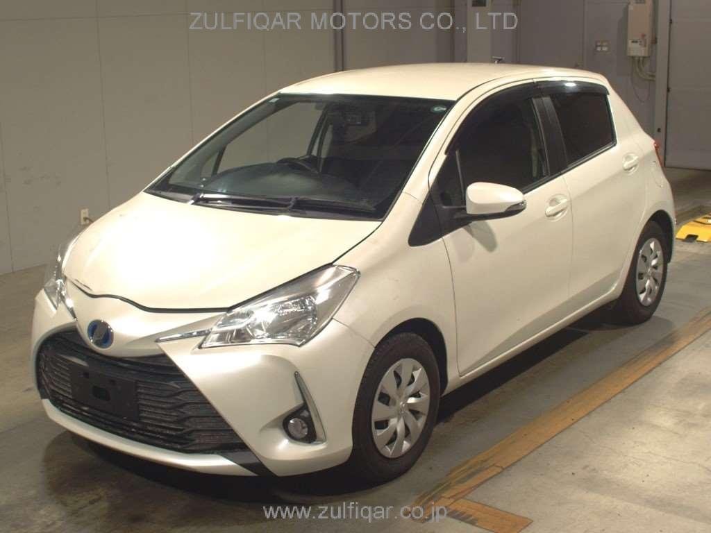 TOYOTA VITZ 2017 Image 1