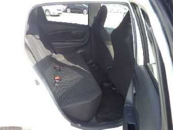 TOYOTA VITZ 2017 Image 14