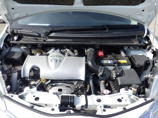 TOYOTA VITZ 2017 Image 37