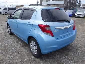 TOYOTA VITZ 2016 Image 4