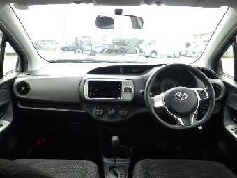 TOYOTA VITZ 2016 Image 5