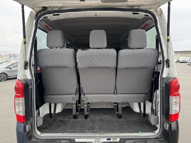 NISSAN NV350 CARAVAN WAGON 2016 Image 26