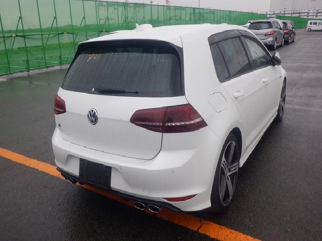 VOLKSWAGEN GOLF R 2015 Image 21