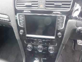 VOLKSWAGEN GOLF R 2015 Image 6