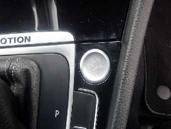 VOLKSWAGEN GOLF R 2015 Image 9