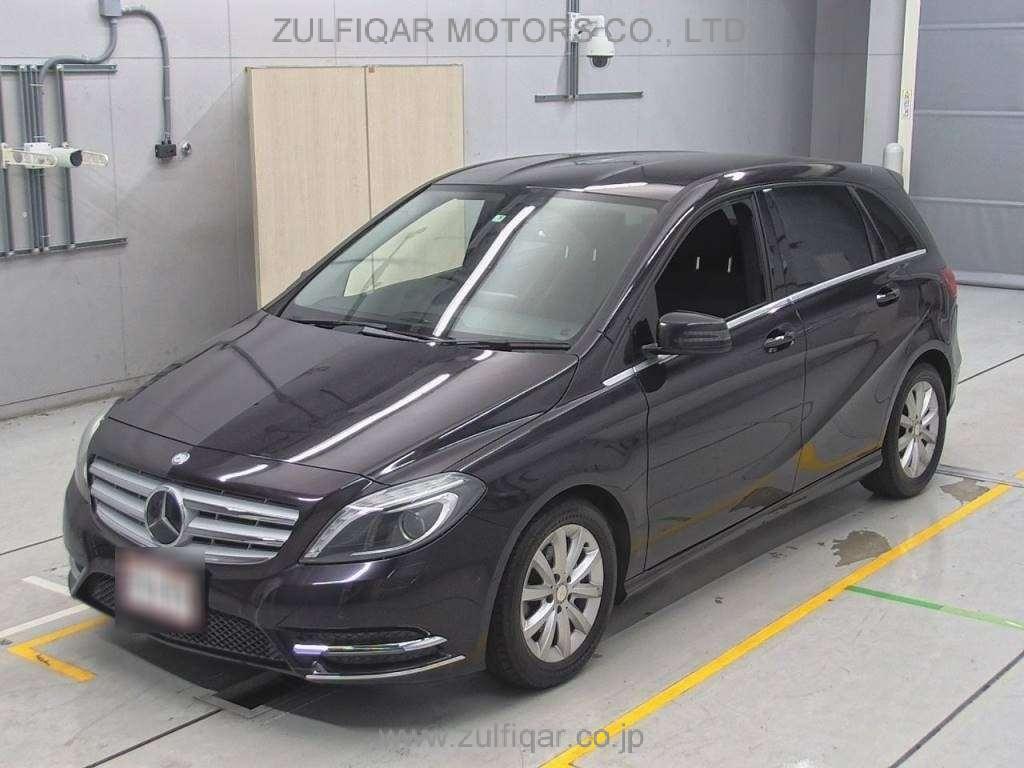 MERCEDES BENZ B CLASS 2013 Image 1