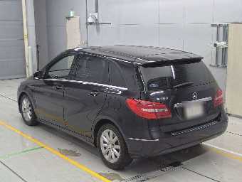 MERCEDES BENZ B CLASS 2013 Image 6