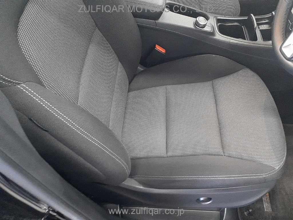 MERCEDES BENZ B CLASS 2013 Image 8