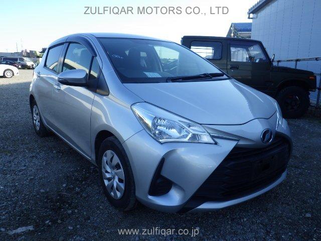 TOYOTA VITZ 2017 Image 12