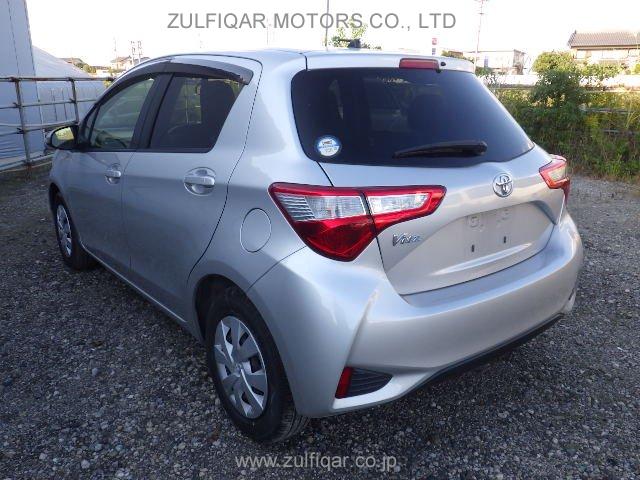 TOYOTA VITZ 2017 Image 20