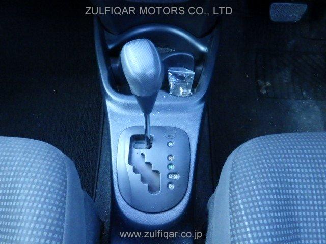 TOYOTA VITZ 2017 Image 23