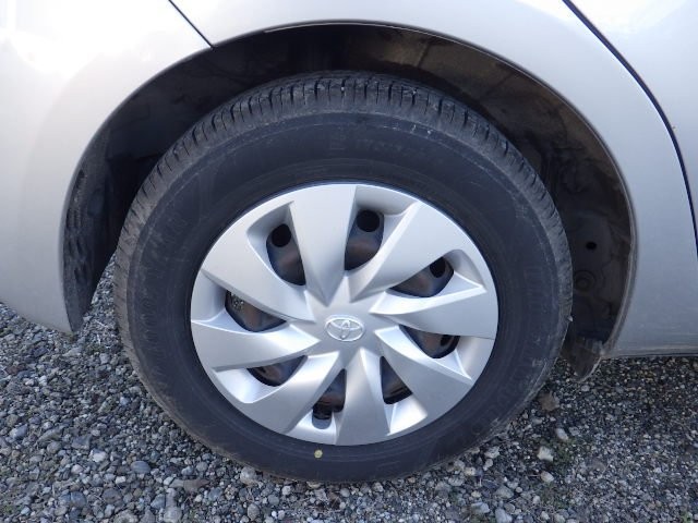 TOYOTA VITZ 2017 Image 36