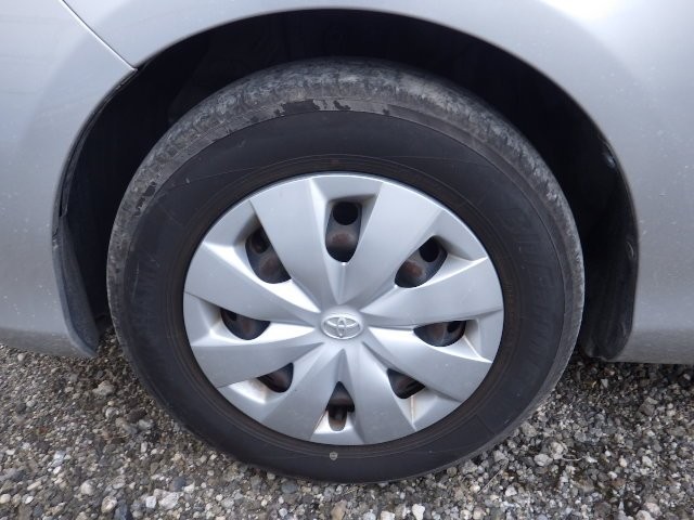 TOYOTA VITZ 2017 Image 37