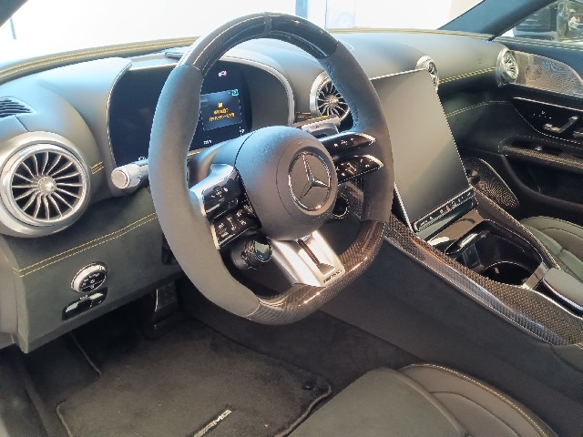 MERCEDES AMG GT 2024 Image 25