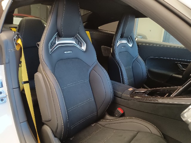 MERCEDES AMG GT 2024 Image 32