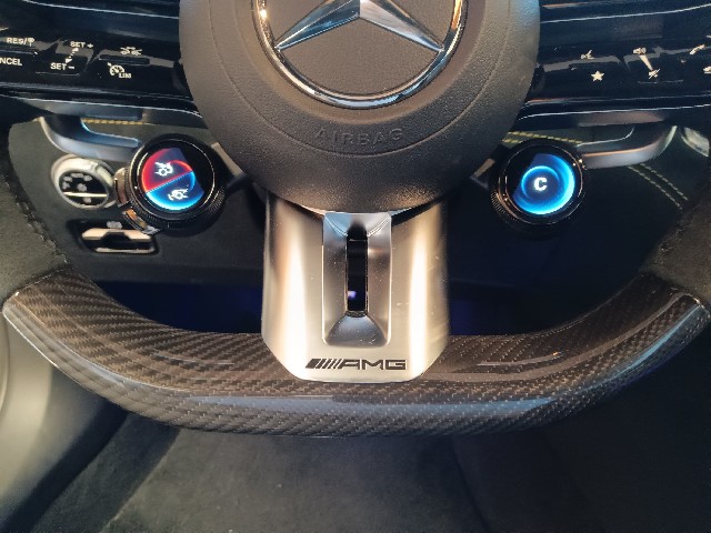 MERCEDES AMG GT 2024 Image 43
