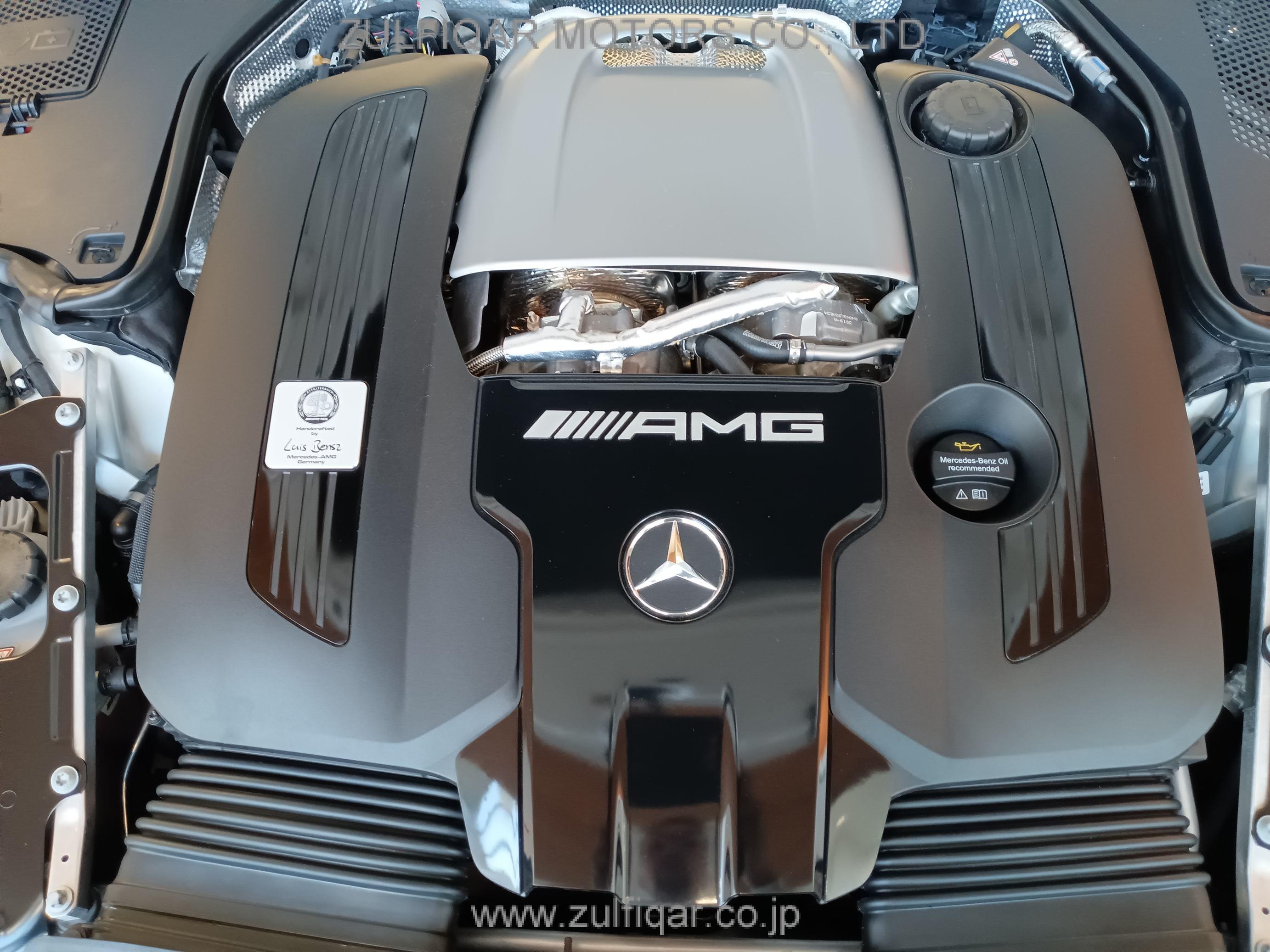 MERCEDES AMG GT 2024 Image 58