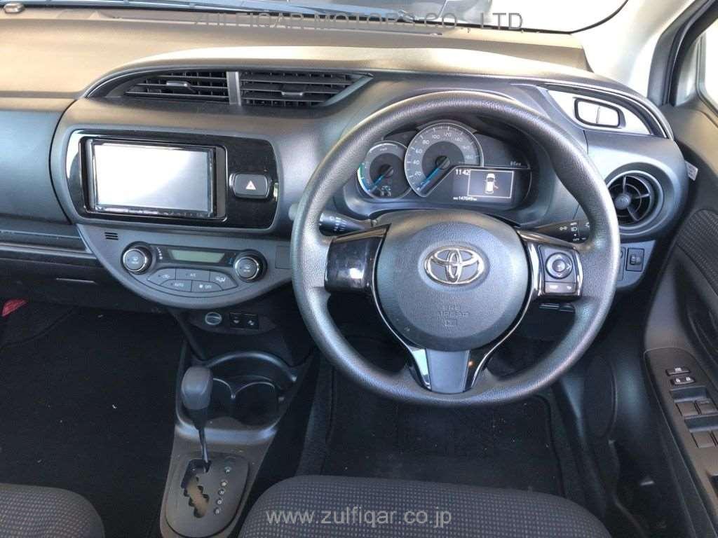 TOYOTA VITZ 2019 Image 6