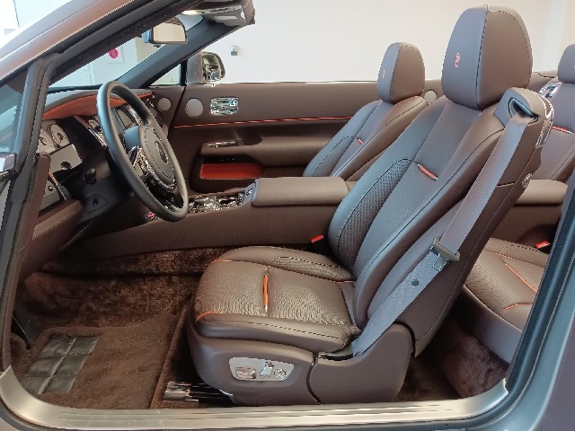 ROLLS ROYCE DAWN 2017 Image 37