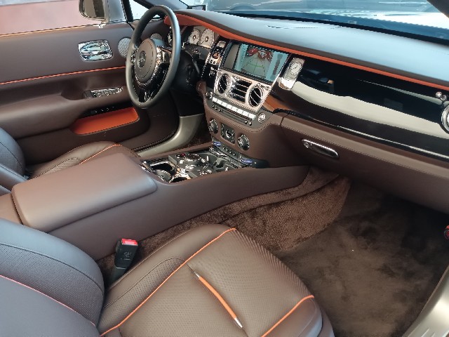 ROLLS ROYCE DAWN 2017 Image 44