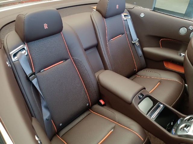 ROLLS ROYCE DAWN 2017 Image 49