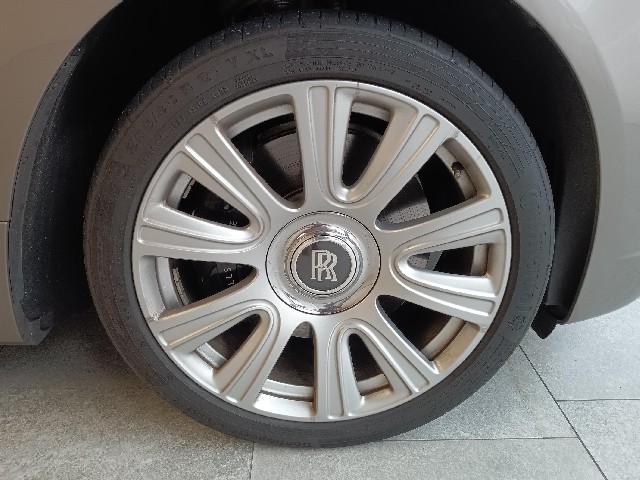 ROLLS ROYCE DAWN 2017 Image 52