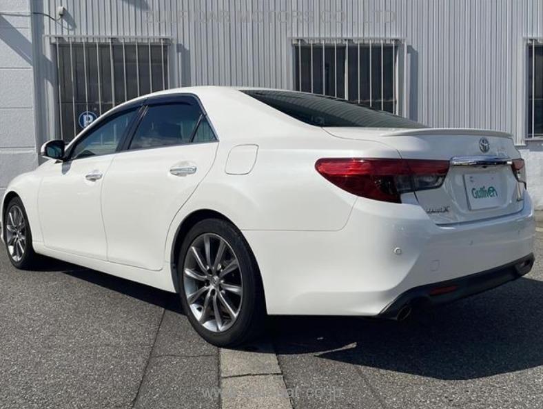 TOYOTA MARK X 2013 Image 2