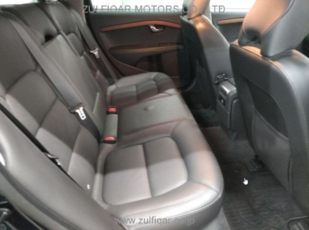 VOLVO V70 2011 Image 6