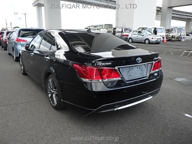 TOYOTA CROWN HYBRID 2014 Image 9