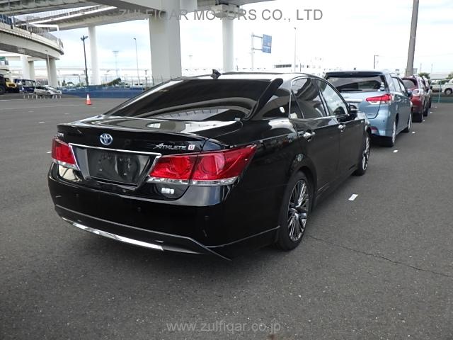 TOYOTA CROWN HYBRID 2014 Image 10