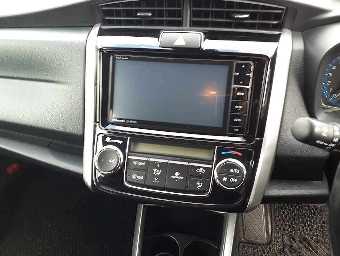 TOYOTA COROLLA FIELDER 2015 Image 10