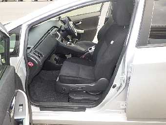 TOYOTA PRIUS 2014 Image 5