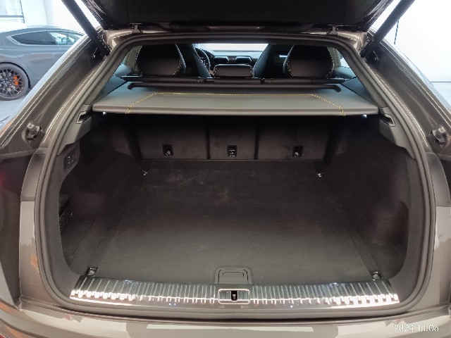 LAMBORGHINI URUS 2022 Image 32