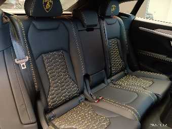 LAMBORGHINI URUS 2022 Image 33