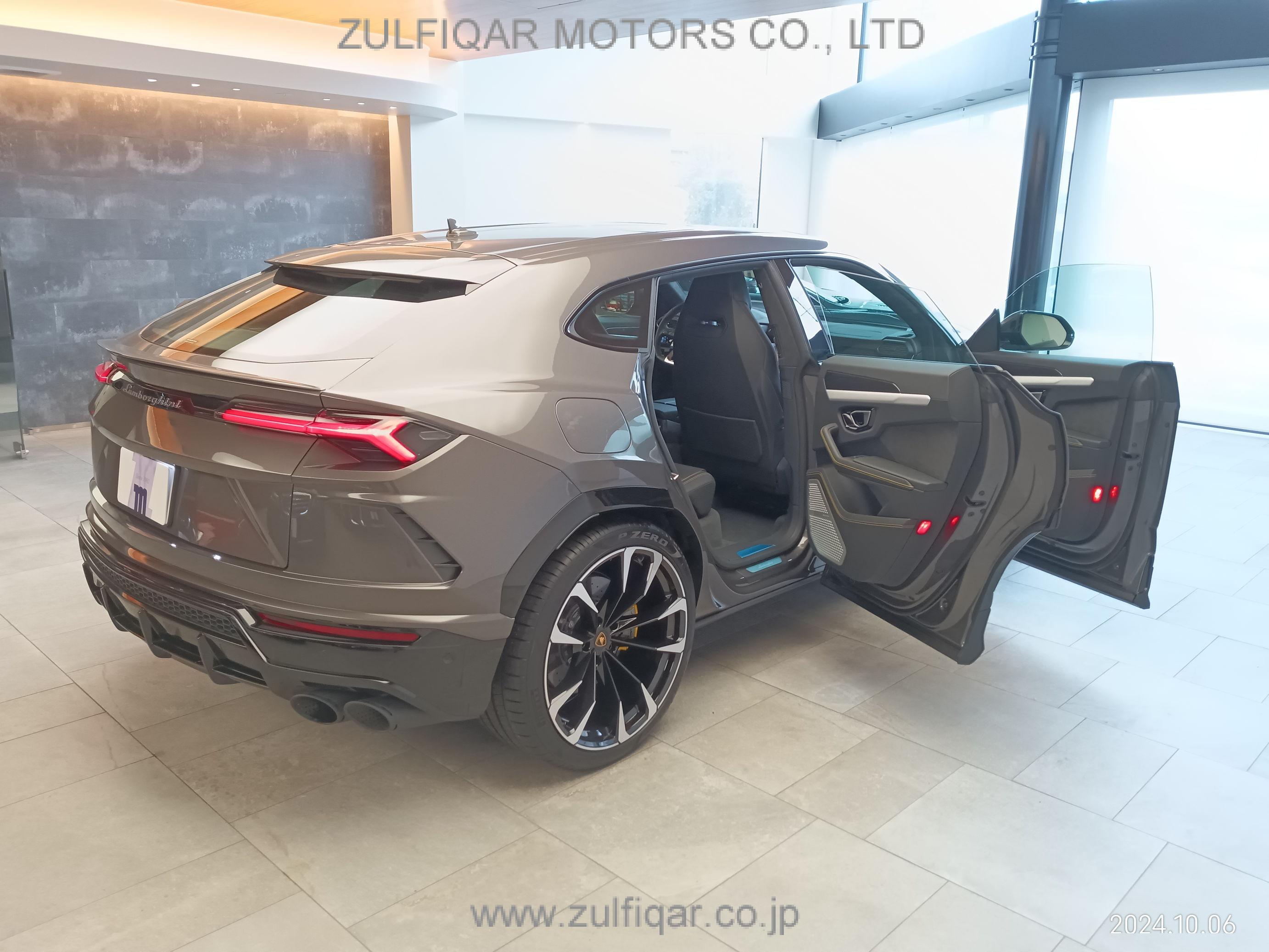 LAMBORGHINI URUS 2022 Image 6