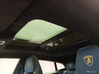 LAMBORGHINI URUS 2022 Image 51