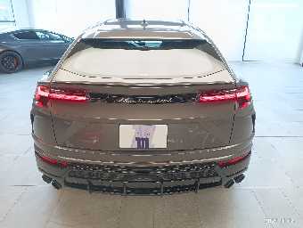 LAMBORGHINI URUS 2022 Image 8