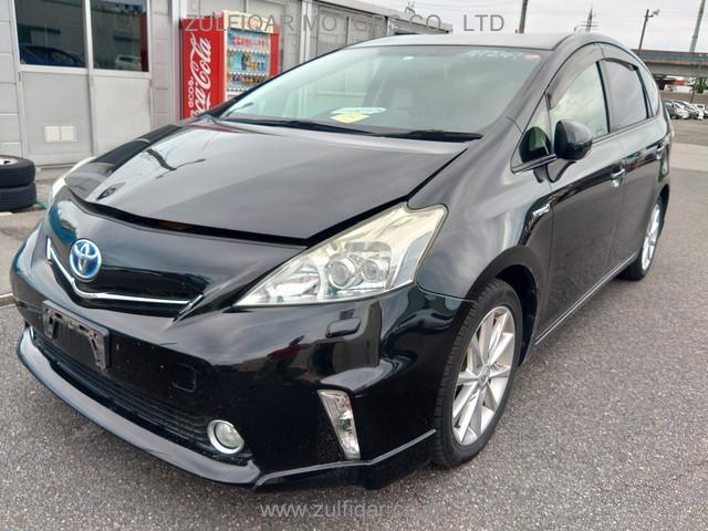 TOYOTA PRIUS ALPHA 2014 Image 7