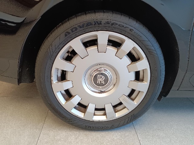 ROLLS ROYCE GHOST 2014 Image 21