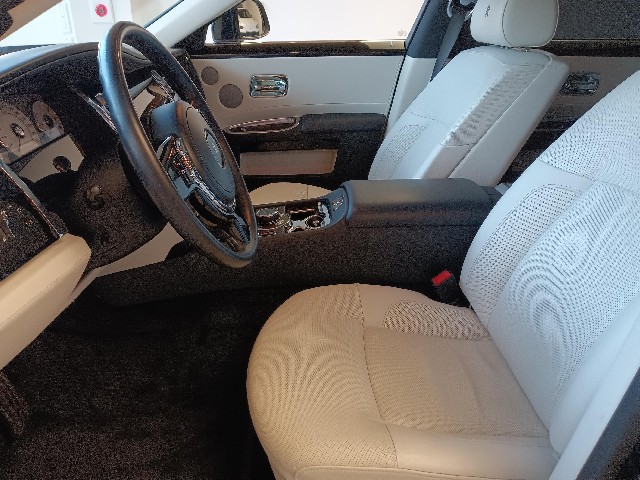 ROLLS ROYCE GHOST 2014 Image 27