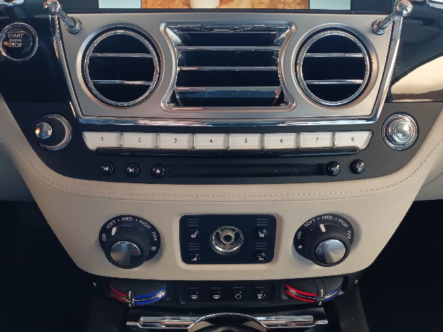 ROLLS ROYCE GHOST 2014 Image 50