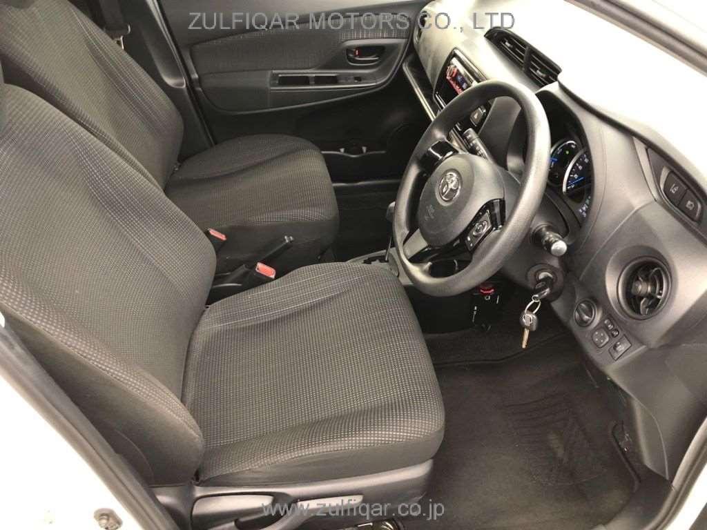 TOYOTA VITZ 2019 Image 5