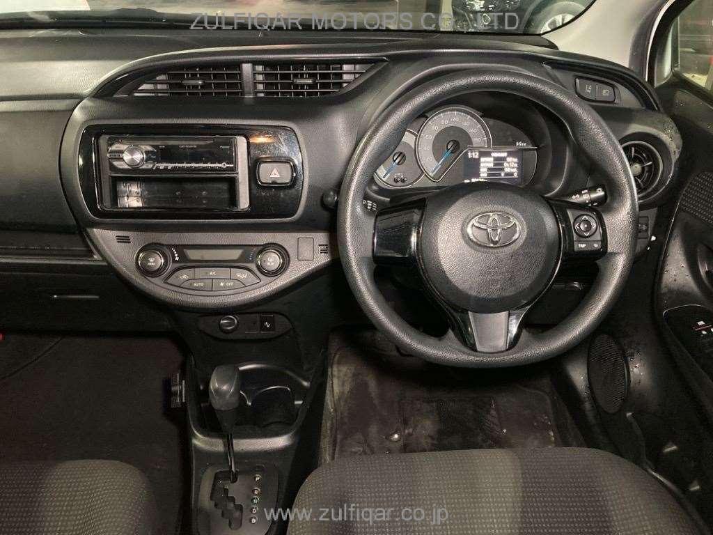 TOYOTA VITZ 2019 Image 6