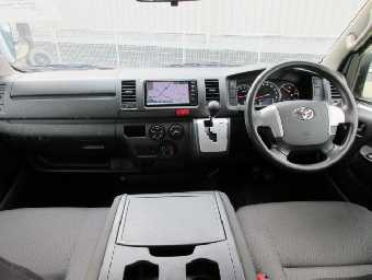 TOYOTA HIACE 2019 Image 7
