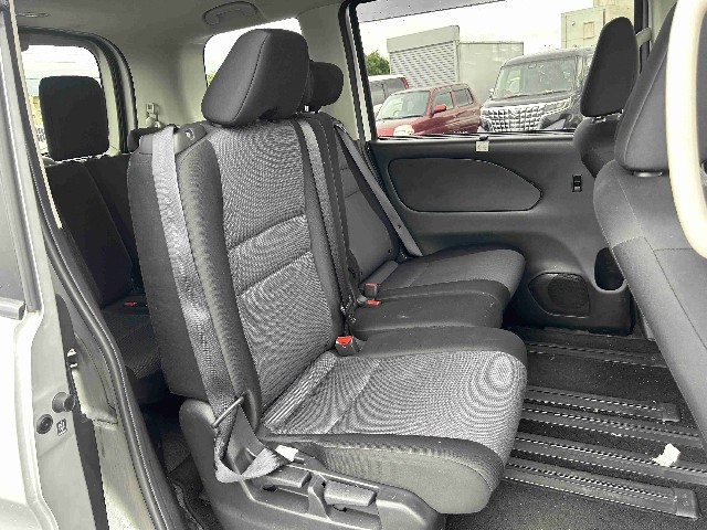 NISSAN SERENA 2019 Image 24