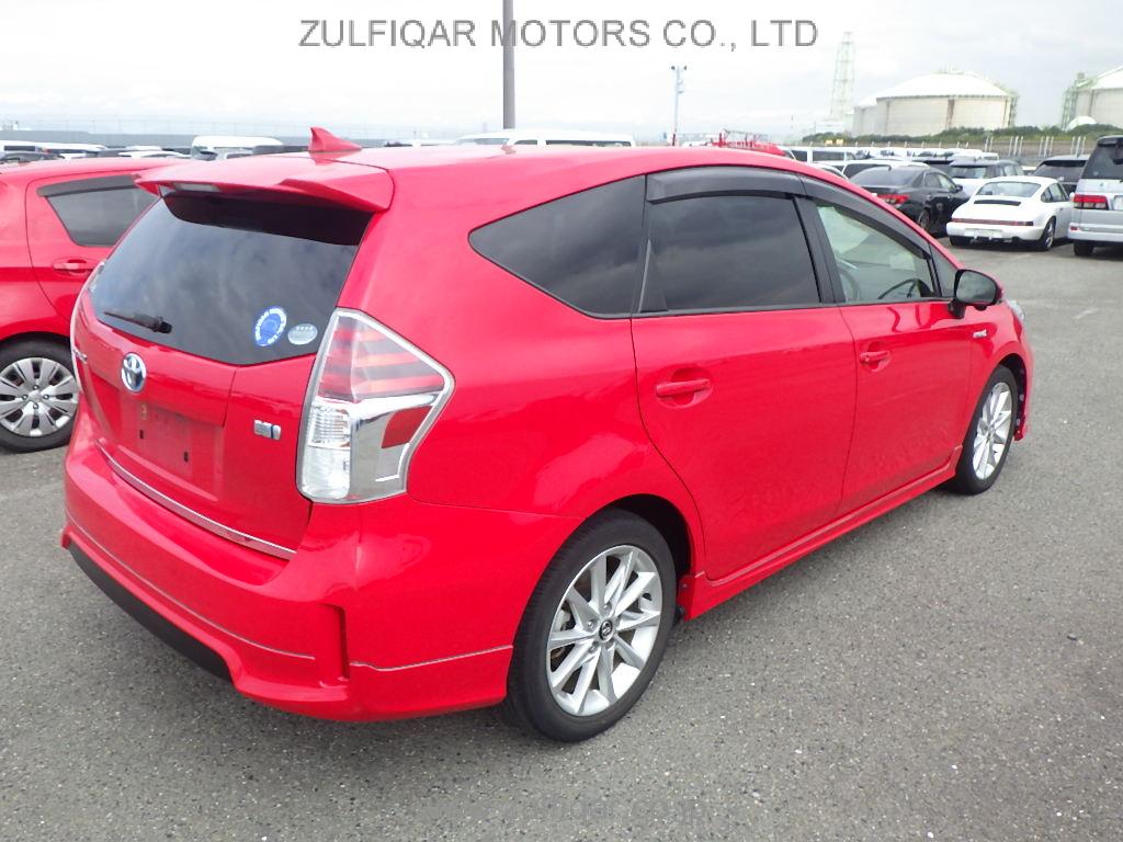 TOYOTA PRIUS ALPHA 2015 Image 19