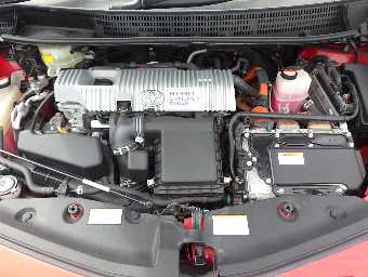 TOYOTA PRIUS ALPHA 2015 Image 6