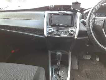 TOYOTA COROLLA FIELDER 2019 Image 10