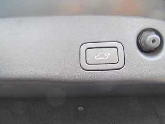 JAGUAR XJ 2010 Image 18