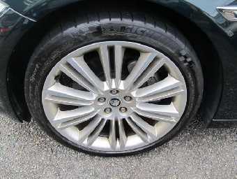 JAGUAR XJ 2010 Image 24